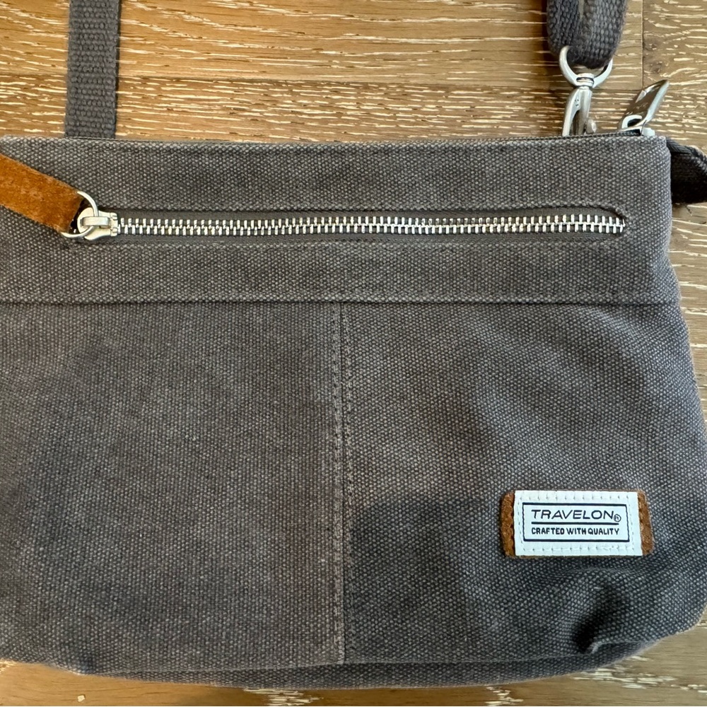 Travelon Gray Messenger Bag with Adjustable Strap - Picture 2 of 6